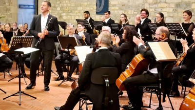 Solist lässt bei Konzert in Paderborn seine Klarinette jubeln und singen